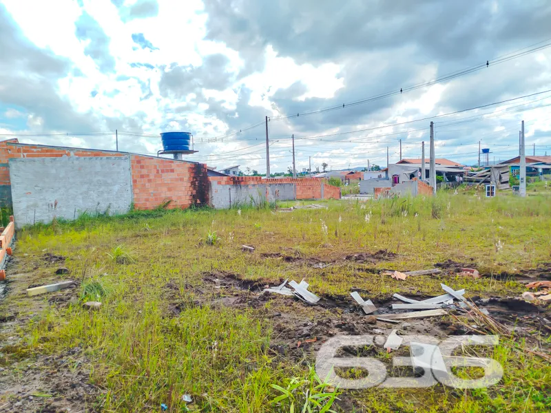 Terreno à venda no Bairro Colégio Agrícola, Araqua