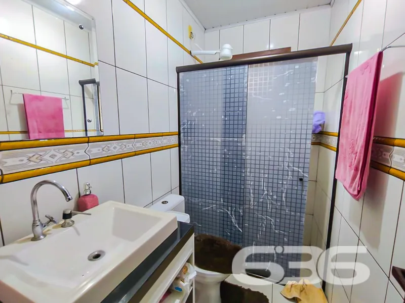 Casa térrea à venda no bairro João Costa em Joinvi