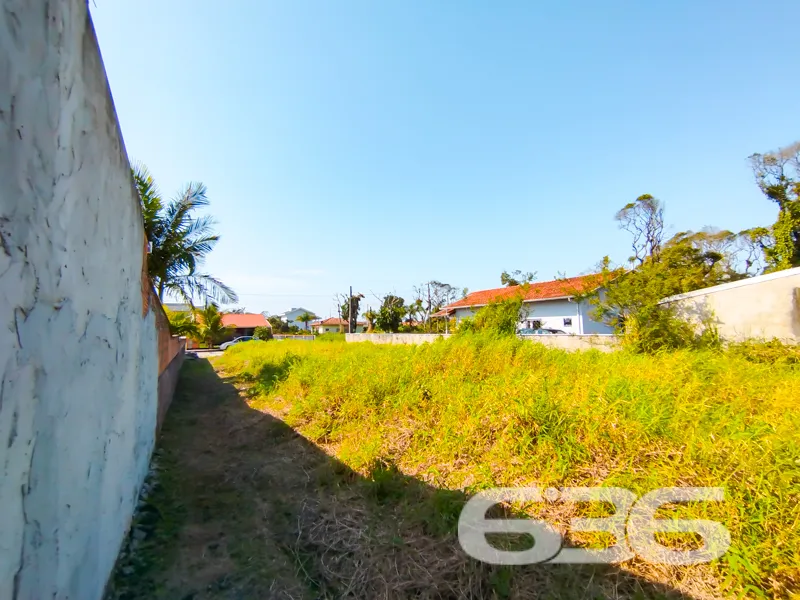 Oportunidade Única em São Francisco do Sul: Terren