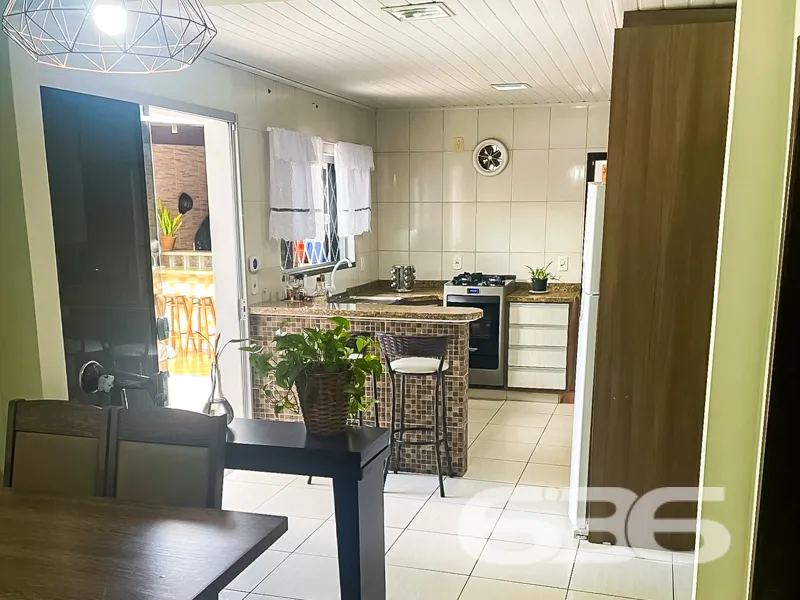 Explore a oportunidade única de adquirir uma resid