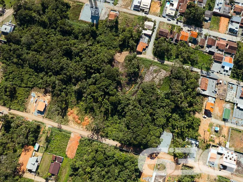 Oportunidade Imperdível: Terreno Plano de Esquina 