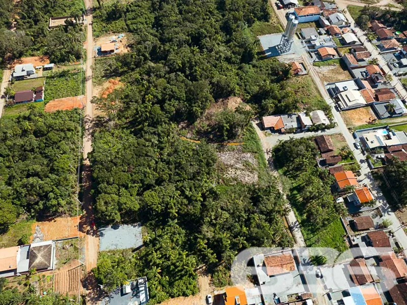 Oportunidade Imperdível: Terreno Plano de Esquina 