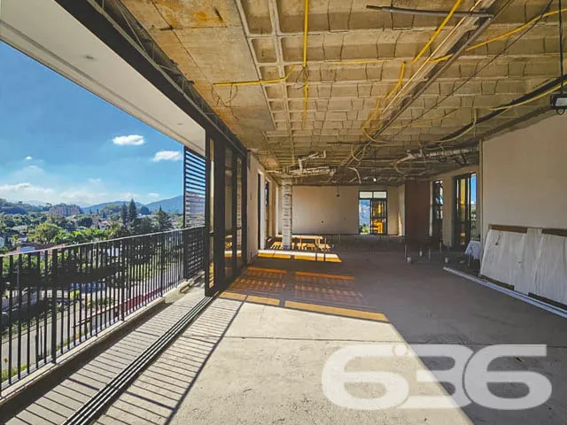 BELÍSSIMO APARTAMENTO COM 4 SUÍTES E 3 VAGAS DE GA