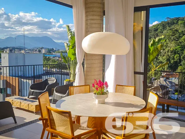 BELÍSSIMO APARTAMENTO COM 4 SUÍTES E 3 VAGAS DE GA