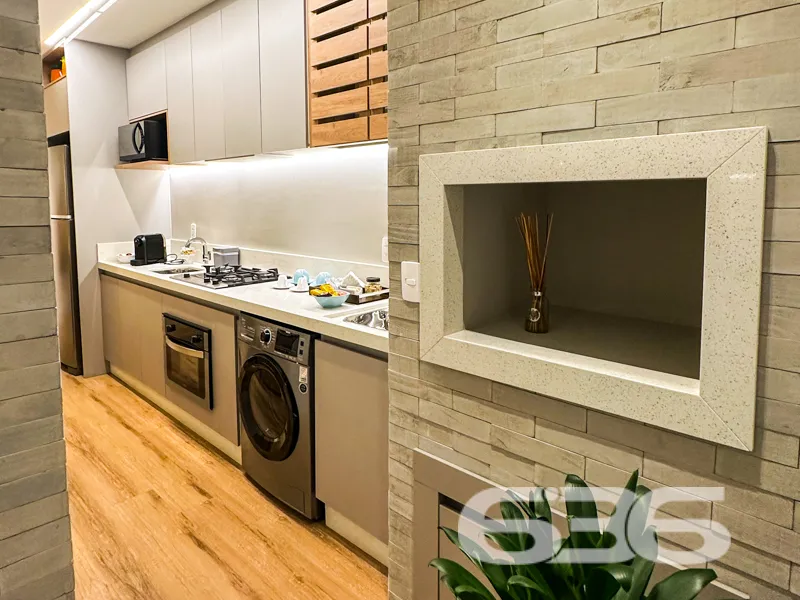 APARTAMENTO COM 1 SUÍTE E MAIS 2 QUARTOS, NO BAIRR
