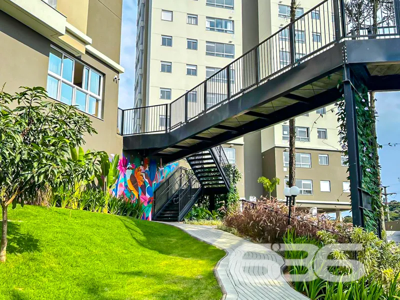 APARTAMENTO COM 1 SUÍTE E MAIS 2 QUARTOS, NO BAIRR