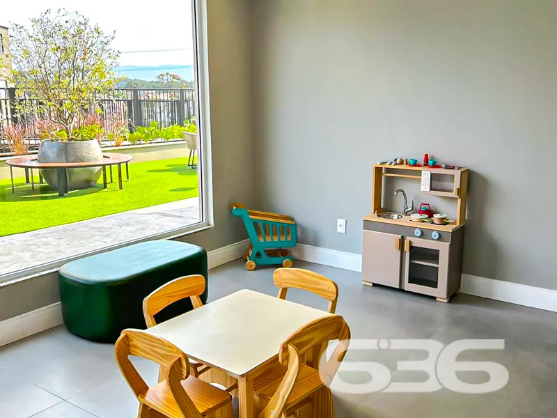 APARTAMENTO COM 1 SUÍTE E MAIS 2 QUARTOS, NO BAIRR
