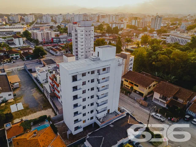 APARTAMENTO COM 3 SUÍTES, NO BAIRRO SAGUAÇU, EM JO