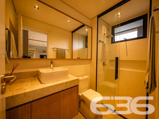 APARTAMENTO DE ALTO PADRÃO COM 3 SUÍTES NO BAIRRO