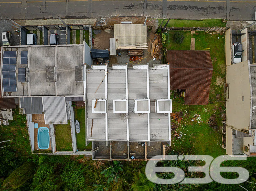 Casa Geminada de Alto PadrĂŁo em Joinville - Nova B
