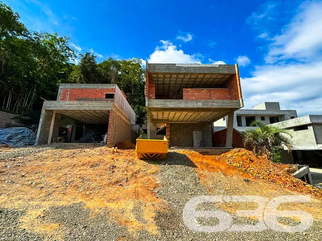 Descubra a perfeição em cada detalhe neste sofisti