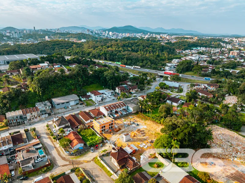 Descubra seu novo lar em Joinville â Um sobrado ge